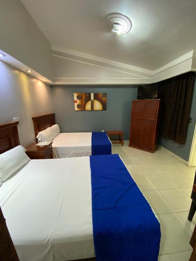 Hotel Real De La Barca Bagian luar foto