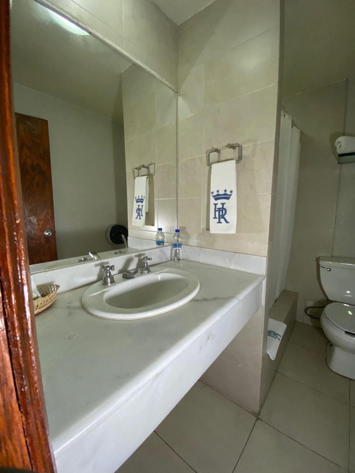 Hotel Real De La Barca Bagian luar foto