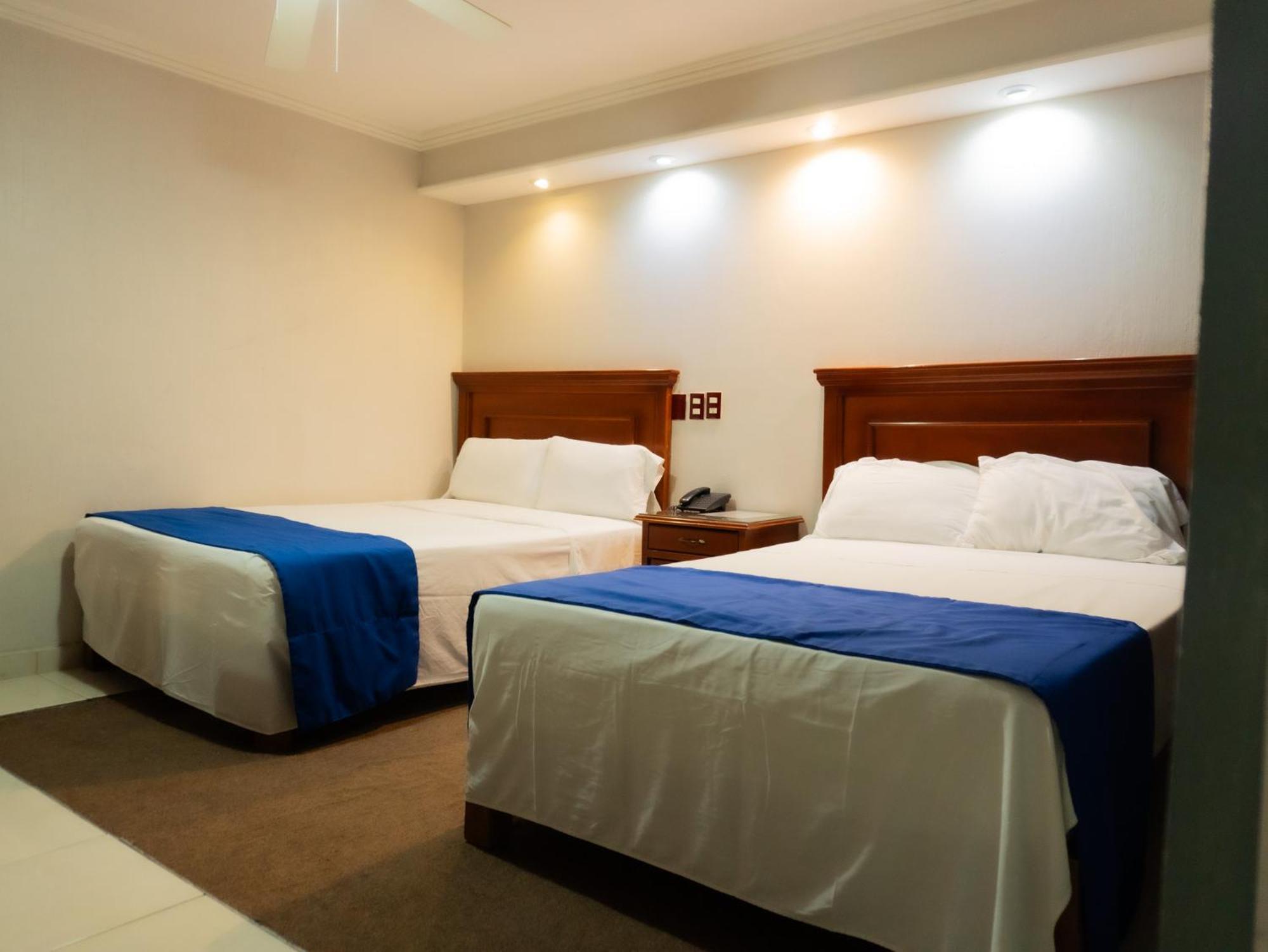 Hotel Real De La Barca Bagian luar foto