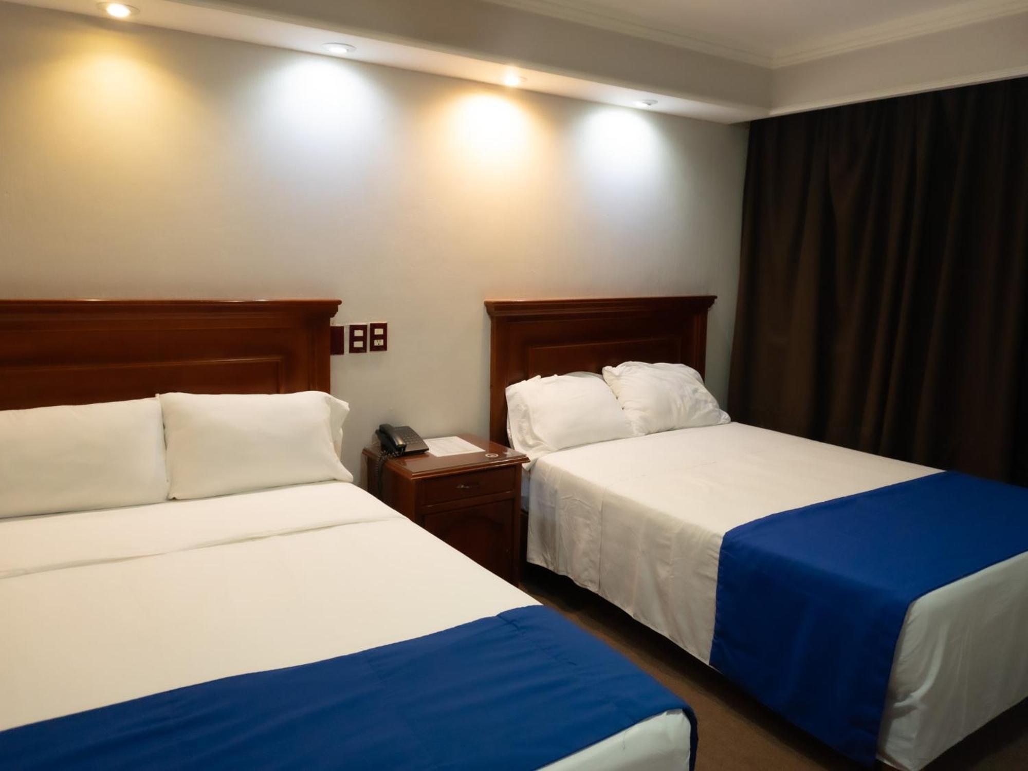 Hotel Real De La Barca Bagian luar foto